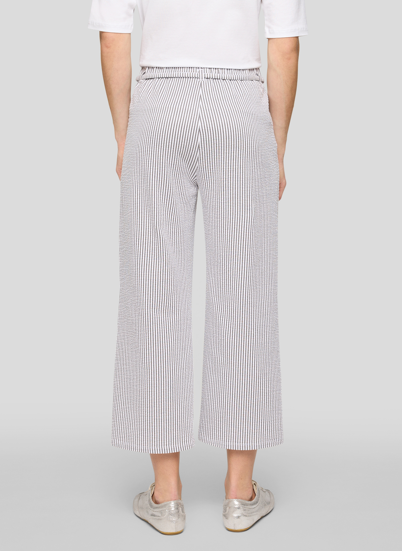 БРЮКИ RABE светлые с тонкой вертикальной полоской и эластичным поясом