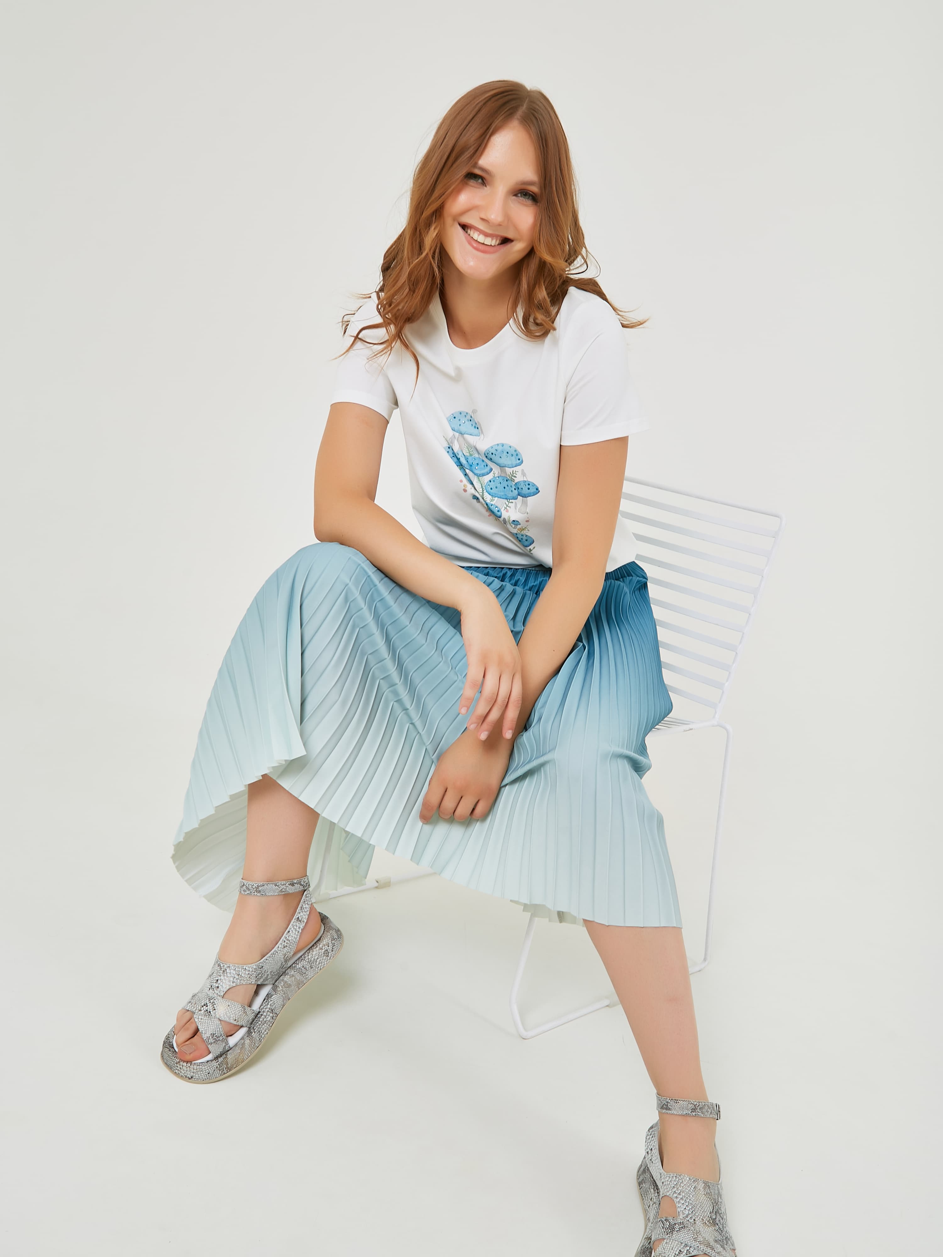 ФУТБОЛКА STERN классический крой с ярким принтом